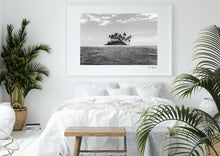 Load image into Gallery viewer, Motu Nono en noir&blanc