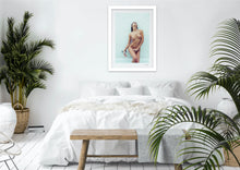 Load image into Gallery viewer, Émilie dans le Bain