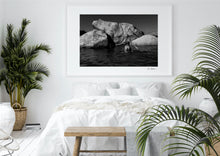 Load image into Gallery viewer, S'enfuir dans les rochers