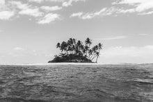 Load image into Gallery viewer, Motu Nono en noir&blanc